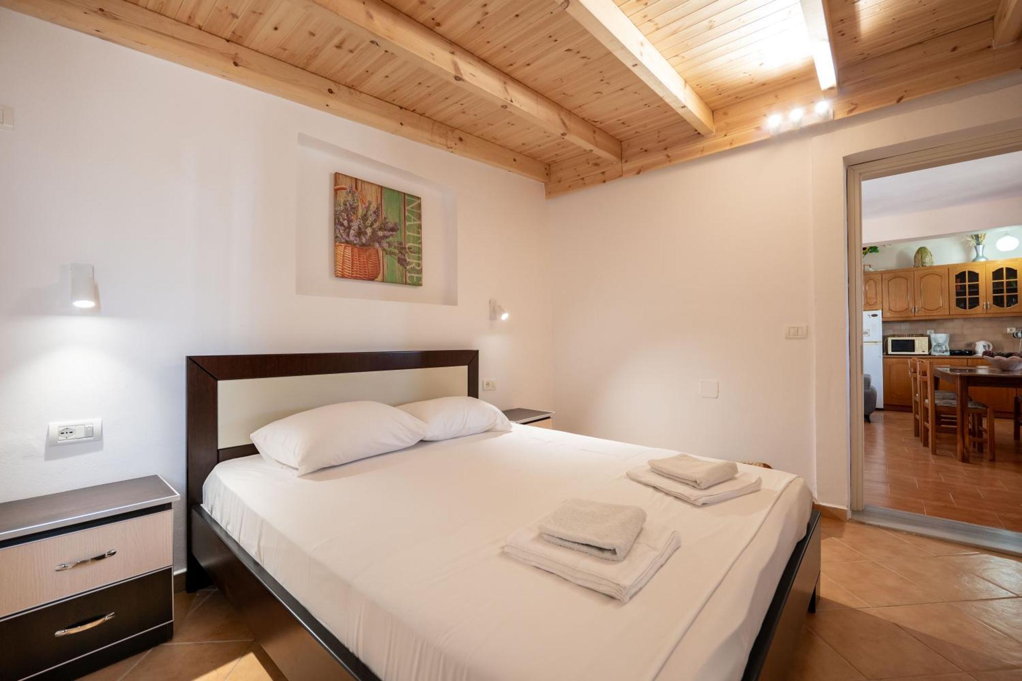 Cozy Apartments Downtown Ksamil Exterior foto